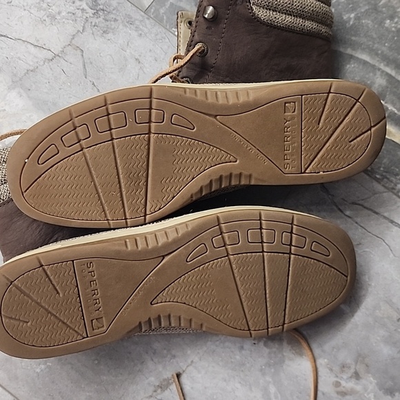 Sperry boots sz 8 - Picture 4 of 8